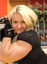 Naked Muscle Girls photo 1 of 4