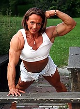 Naked Muscle Girls photo 3 of 4
