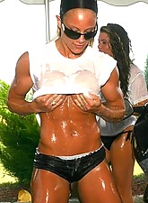 Naked Muscle Girls photo 2 of 4