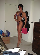 Naked Muscle Girls photo 4 of 4
