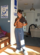 Naked Muscle Girls photo 2 of 4
