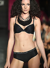 Fashion TV photo 1 of 12