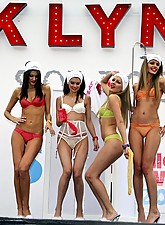 Fashion TV photo 4 of 12