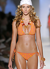 Fashion TV photo 5 of 12