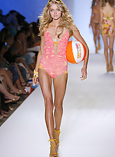 Fashion TV photo 6 of 12
