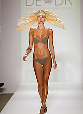 Fashion TV photo 8 of 12