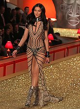 Fashion TV photo 7 of 12