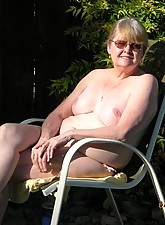 Granny Amateur photo 5 of 5