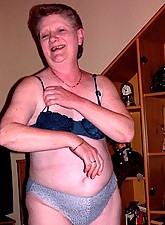 Granny Amateur photo 5 of 5