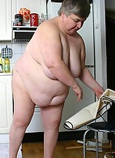 Granny Amateur photo 3 of 5