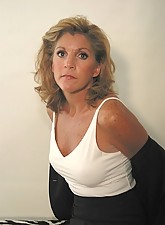 MILF Kiss photo 2 of 15