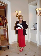 MILF Kiss photo 9 of 15