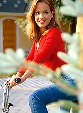 MILF Kiss photo 2 of 15