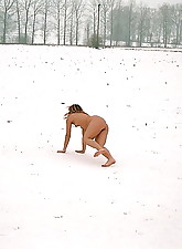 Nude Winter photo 5 of 10