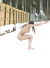 Nude Winter photo 7 of 10