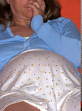 Pregnant Girlfriends photo 10 of 15