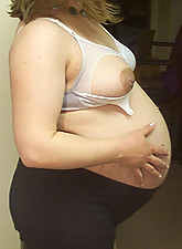 Hot Preggo Porn photo 2 of 5
