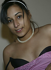 Arabic GF photo 6 of 8