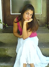 Arabic GF photo 7 of 8