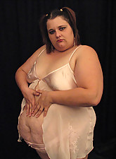 Super Sized Ladies photo 11 of 12