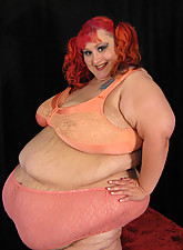 Super Sized Ladies photo 4 of 9