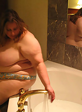 Super Sized Ladies photo 8 of 9