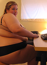 Super Sized Ladies photo 6 of 9