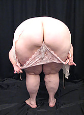 Super Sized Ladies photo 2 of 9