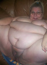 Super Sized Ladies photo 7 of 9