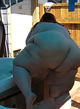 Super Sized Ladies photo 4 of 9