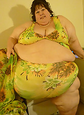 Super Sized Ladies photo 7 of 9