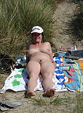 Mature Nudes photo 4 of 5