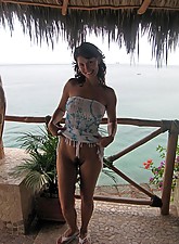 Oversexed Housewives photo 7 of 10