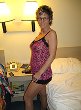 Oversexed Housewives photo 8 of 10