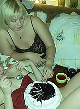 Happy Swingers photo 5 of 10