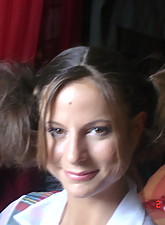 Sarah De Herdt photo 2 of 10