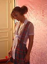Sarah De Herdt photo 3 of 10