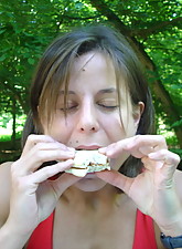 Sarah De Herdt photo 9 of 10