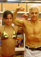 Sarah De Herdt photo 1 of 10