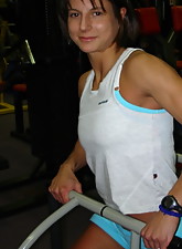 Sarah De Herdt photo 4 of 10