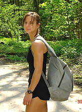 Sarah De Herdt photo 3 of 10