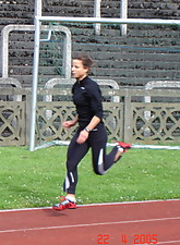 Sarah De Herdt photo 1 of 10