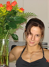 Sarah De Herdt photo 6 of 10