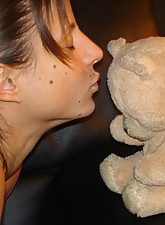 Sarah De Herdt photo 2 of 10