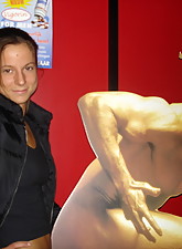 Sarah De Herdt photo 5 of 10