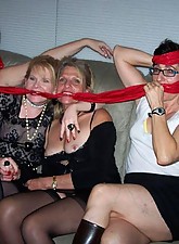 Mature GF photo 3 of 12