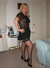 Mature GF photo 3 of 12