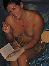 Mature GF photo 7 of 12