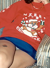 Mature GF photo 10 of 12