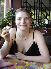 Mature GF photo 3 of 12